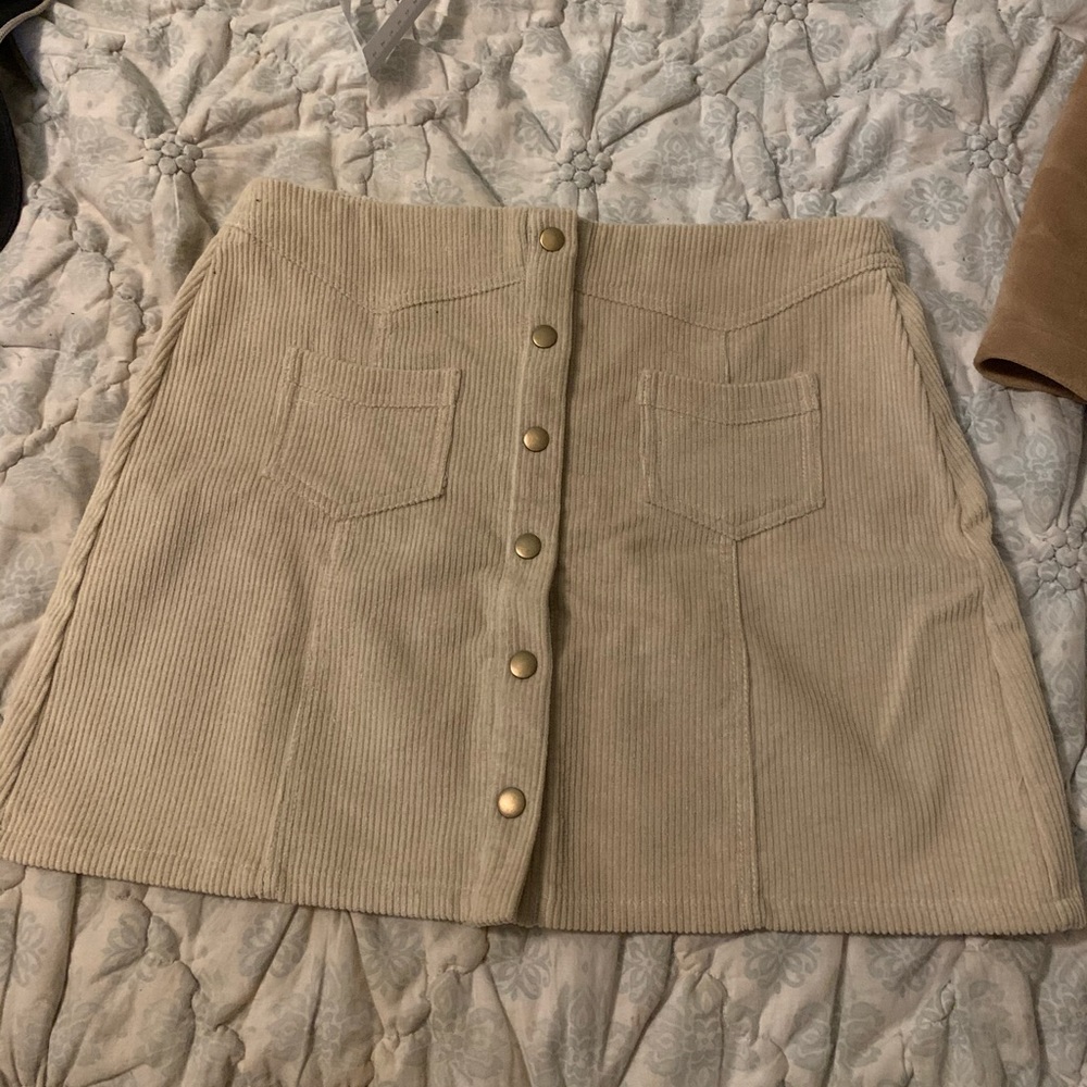 Skirt NWT